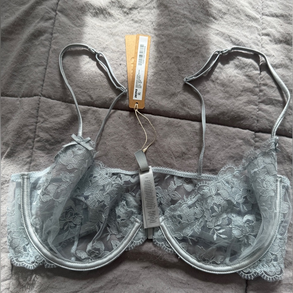 NWT SKIMS Lace Underwire Bra